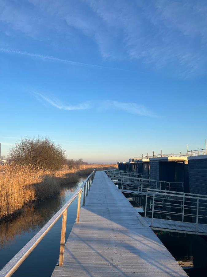 Hausboot Der Frieslaender Im Wangermeer Schillig Exterior photo